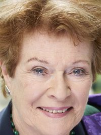  Janet Suzman