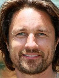  Martin Henderson