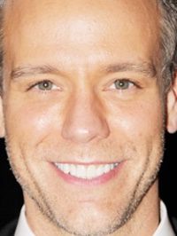  Adam Pascal