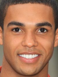  Lucien Laviscount