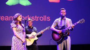 Justin Timberlake and Anna Kendrick sing 'True Colors' at Cannes Festival