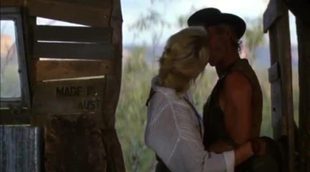 'Crocodile Dundee II' trailer