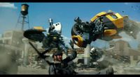 'Transformers: The Last Knight' Clip Bumblebee