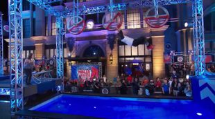 Stephen Amell in 'American Ninja Warriors'