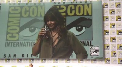 Halle Berry chugges her whiskey at 2017 Comic-Con