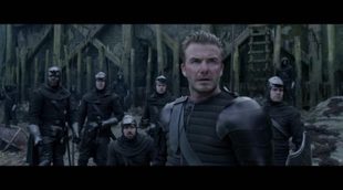 "With both hands" 'King Arthur: Legend of the Sword' Clip #2