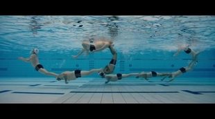 Trailer 'Swimming With Men'