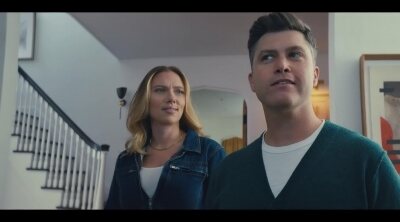 Super Bowl Amazon Spot with Scarlett Johansson y Colin Jost