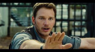 'Jurassic World' Super Bowl Trailer