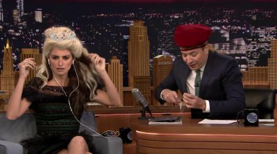 Penelope Cruz makes a Dubsmash on the Jimmy Fallon show