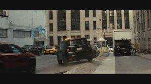 TV Spot Jeep's 'Batman v Superman: Dawn of Justice' #1